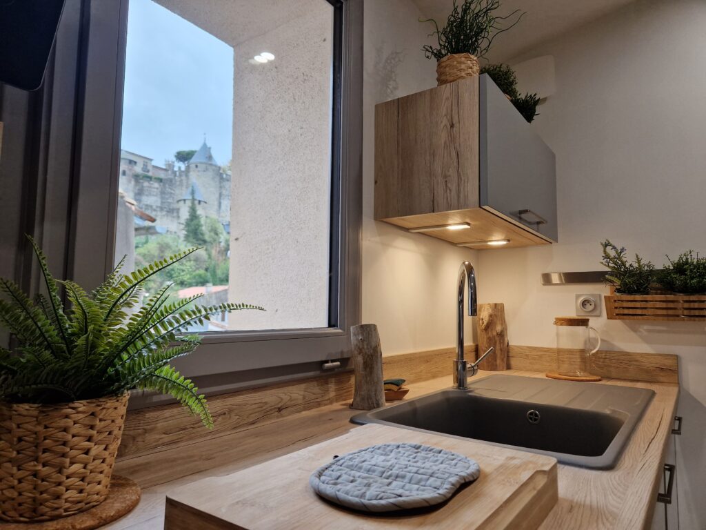 Cuisine vue sur les remparts